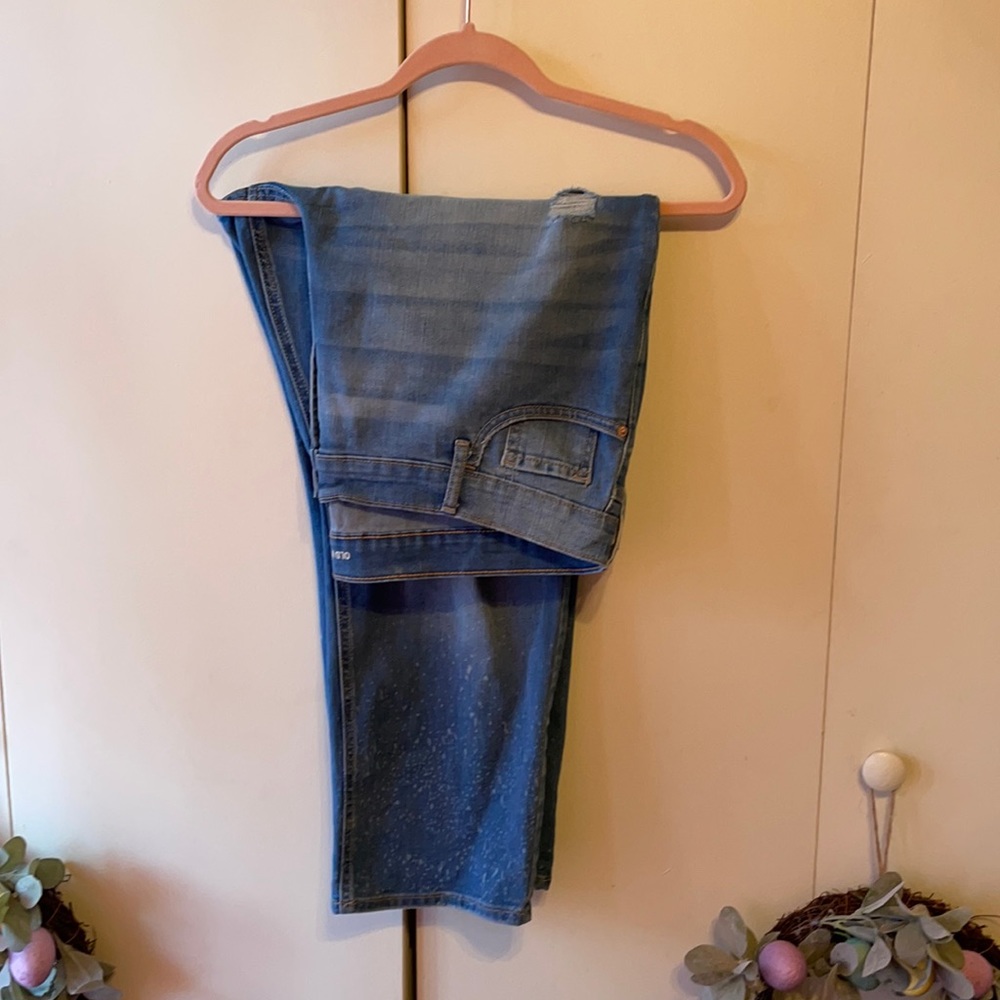 Distressed Boyfriend Jeans